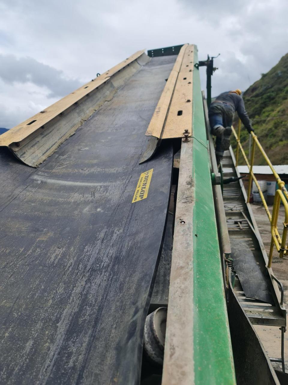 Banda transportadora nueva vs reparada: ¿cuál conviene?